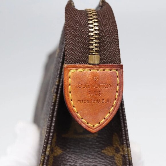 LOUIS VUITTON Monogram Poche Toilette 15 Pouch M47546 LV Auth 84835 - Picture 14 of 16
